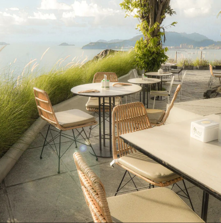 6 Cafe Dengan Pemandangan Samudera Hindia di Kota Padang