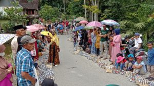 Kurban Tradisi Manampuang - Photo www.katasumbar.com