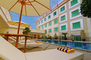 Rocky Plaza Hotel Padang - Sumber Booking.com