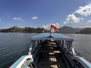 Boat Ride to Pasumpahan and Pagang Island