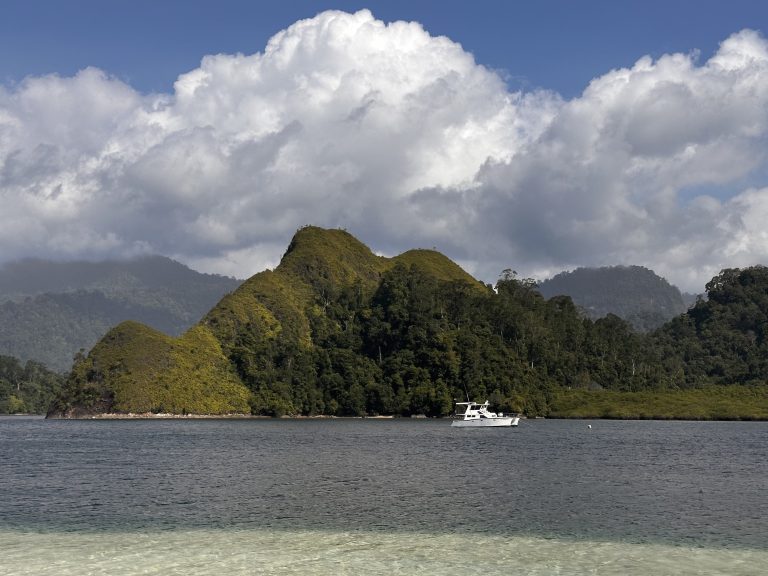 View from Pasumpahan Island