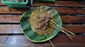 5 Tempat Makan Sate Legendaris di Kota Padang