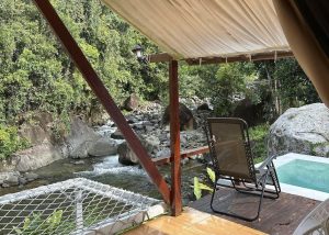 6 Rekomendasi Spot Glamping di Sumatra Barat