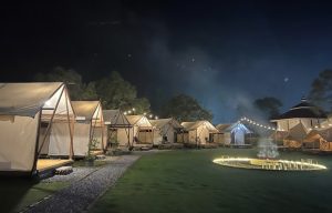 6 Rekomendasi Spot Glamping di Sumatra Barat