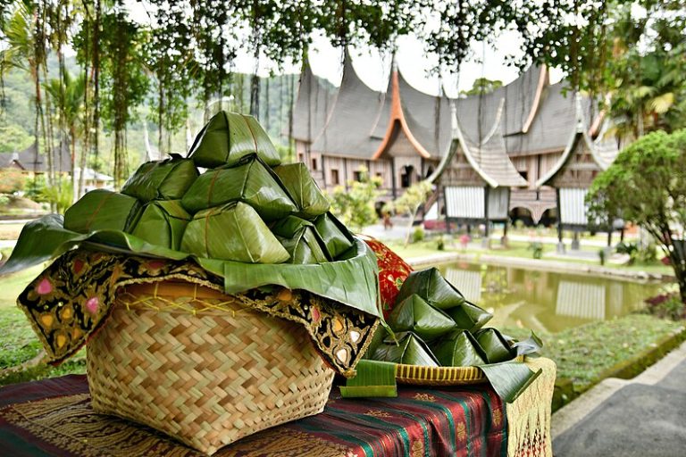 5 Kuliner Khas Kota Padang Panjang