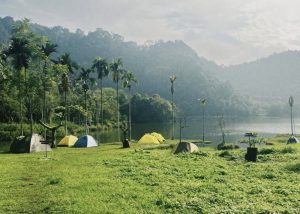 6 Rekomendasi Lokasi Camping Terbaik di Sumatra Barat