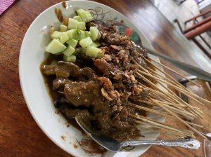 Sate Madura Khas Padang: 5 Spot Lezat yang Tidak Boleh Dilewatkan