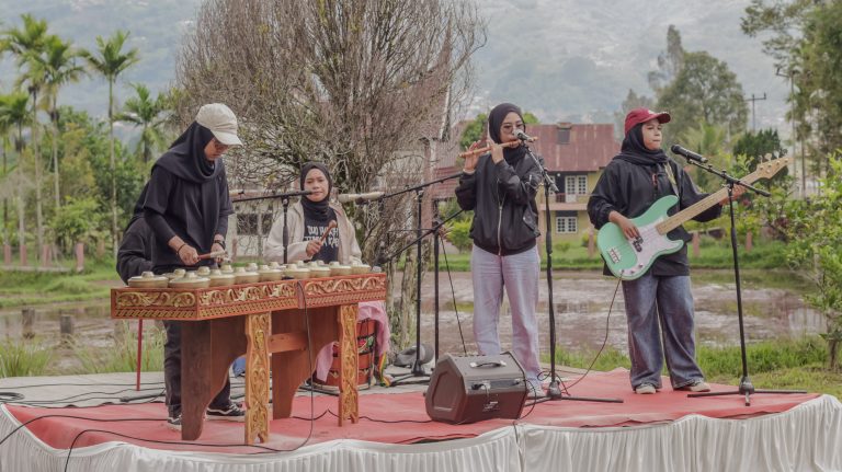 Pejalan Nagari Walk 2025 di Koto Gadang