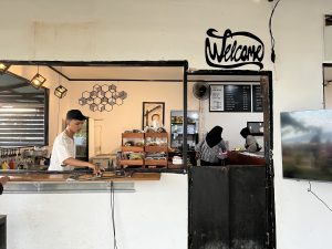 Lokana Culture - West Sumatra 360 Lokana Culture: Toko Oleh-Oleh Estetik dan Tempat Nongkrong Cozy di Pesisir Selatan