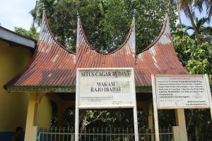 Makam Rajo Ibadat - Kerajaan Sumpur Kudus Photo Wikipedia - West Sumatra 360 6 Fakta Menarik Kabupaten Sijunjung yang Wajib Kamu Ketahui