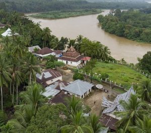 Makan Raja-Raja Siguntur - Photo Instagram @vinoedelweis - West Sumatra 360 Mengungkap 7 Fakta Unik dan Menarik Seputar Kabupaten Dharmasraya