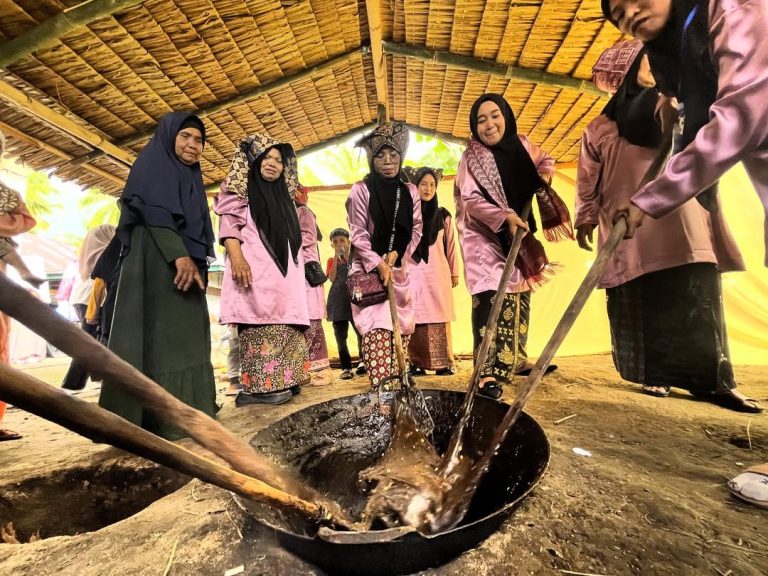 Mengenal Tradisi Juadah, Antaran Khas Pengantin dari Padang Pariaman