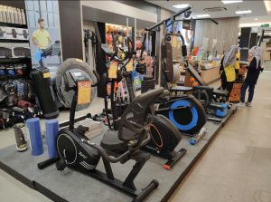 Photo MG Sports & Music Gramedia Padang - West Sumatra 360 Cari Jersey, Sepatu, atau Alat Fitness? Ini 7 Toko Olahraga Terbaik di Padang