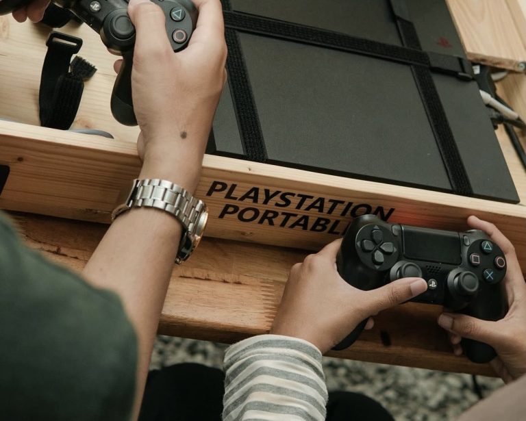 5 Rekomendasi Tempat Bermain PlayStation yang Seru di Kota Padang