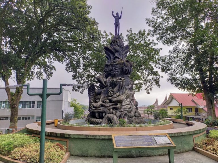 Jejak Sejarah Bukittinggi: 7 Tugu Perjuangan yang Menyimpan Kisah Heroik