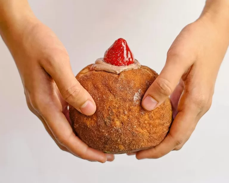 Rekomendasi Toko Kue dan Roti di Padang: Part II