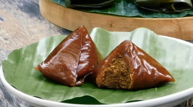 Mengenal Lapek Koci, Penganan Tradisional Khas Pariaman yang Mulai Langka