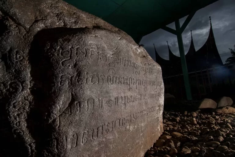 Panduan Lengkap Wisata 3 Situs Bersejarah Megalit di Tanah Datar