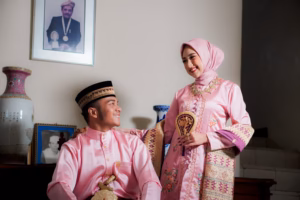 Mudiak Arau: A Minangkabau Story of Love and Time