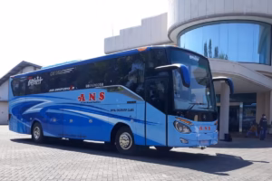 5 Armada Bus Favorit Tujuan Sumatera Barat: Menikmati Layanan Bus Legendaris Hingga Kelas Premium