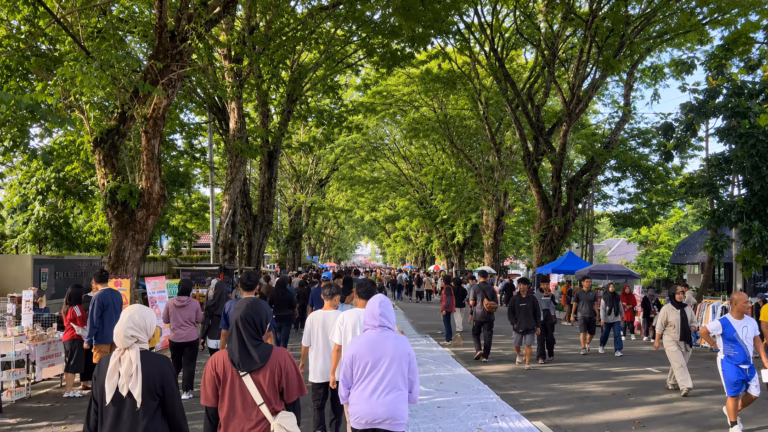 Padang Car Free Day: Sunday Morning Experience Padang Car Free Day: Sunday Morning Experience